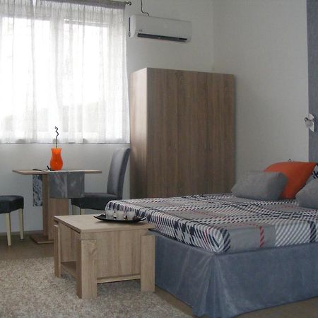 Valor Central Apartments Скоп'є Екстер'єр фото